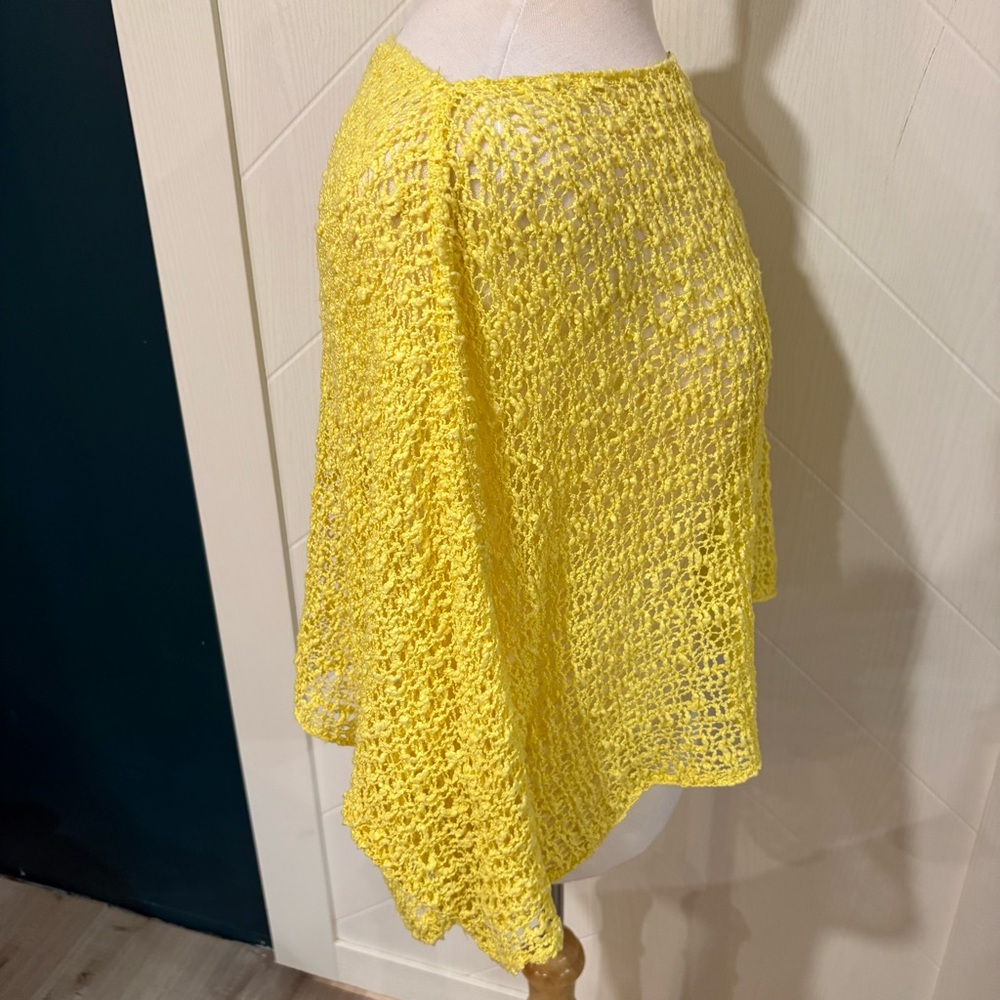 MARBLE Yellow Open-Knit Poncho Swimsuit Cover Up / Vacation/ Beach/resort - Picture 5 of 6
